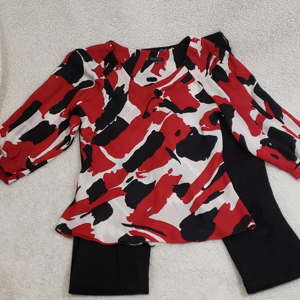 3💝 for $25 Anne Klein Blouse